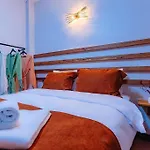 Bossy 2 Otel *