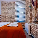 Otel Bossy 2