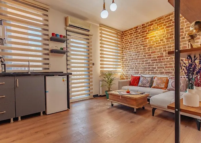 Bossy 2 Отель Стамбул