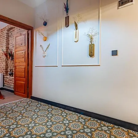 Bossy 2 Ξενοδοχείο