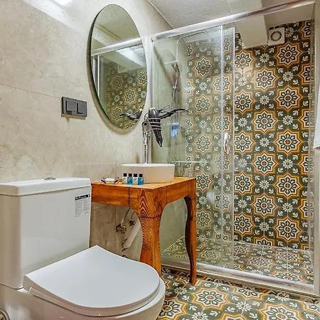 Ξενοδοχείο Bossy 2