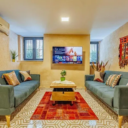 Bossy 2 Ξενοδοχείο