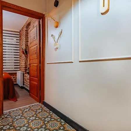 Bossy 2 Ξενοδοχείο *