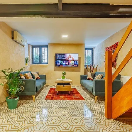 Ξενοδοχείο Bossy 2 *