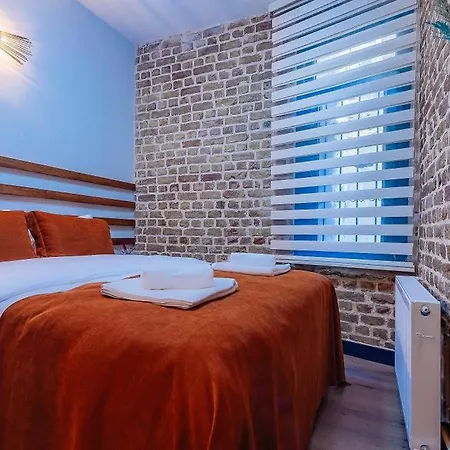 Ξενοδοχείο Bossy 2 *