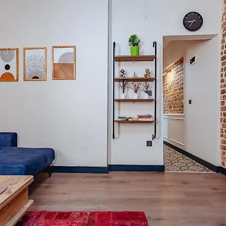 Ξενοδοχείο Bossy 2 *