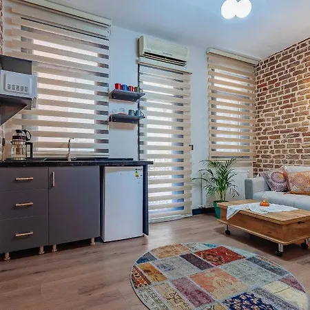 Ξενοδοχείο Bossy 2 *