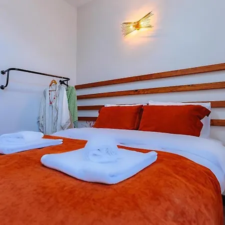 Ξενοδοχείο Bossy 2