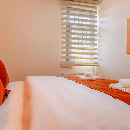 Bossy 2 Κωνσταντινούπολη