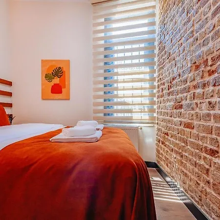 Bossy 2 Ξενοδοχείο *